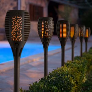 Lángokat imitáló szolár LED lámpa - fekete - műanyag - 450 x 100 mm 11262