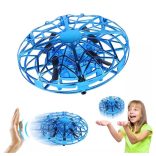 UFO drón repülő gyerekjáték - LED-es, akkumulátoros - 11 x 11 x 4 cm
